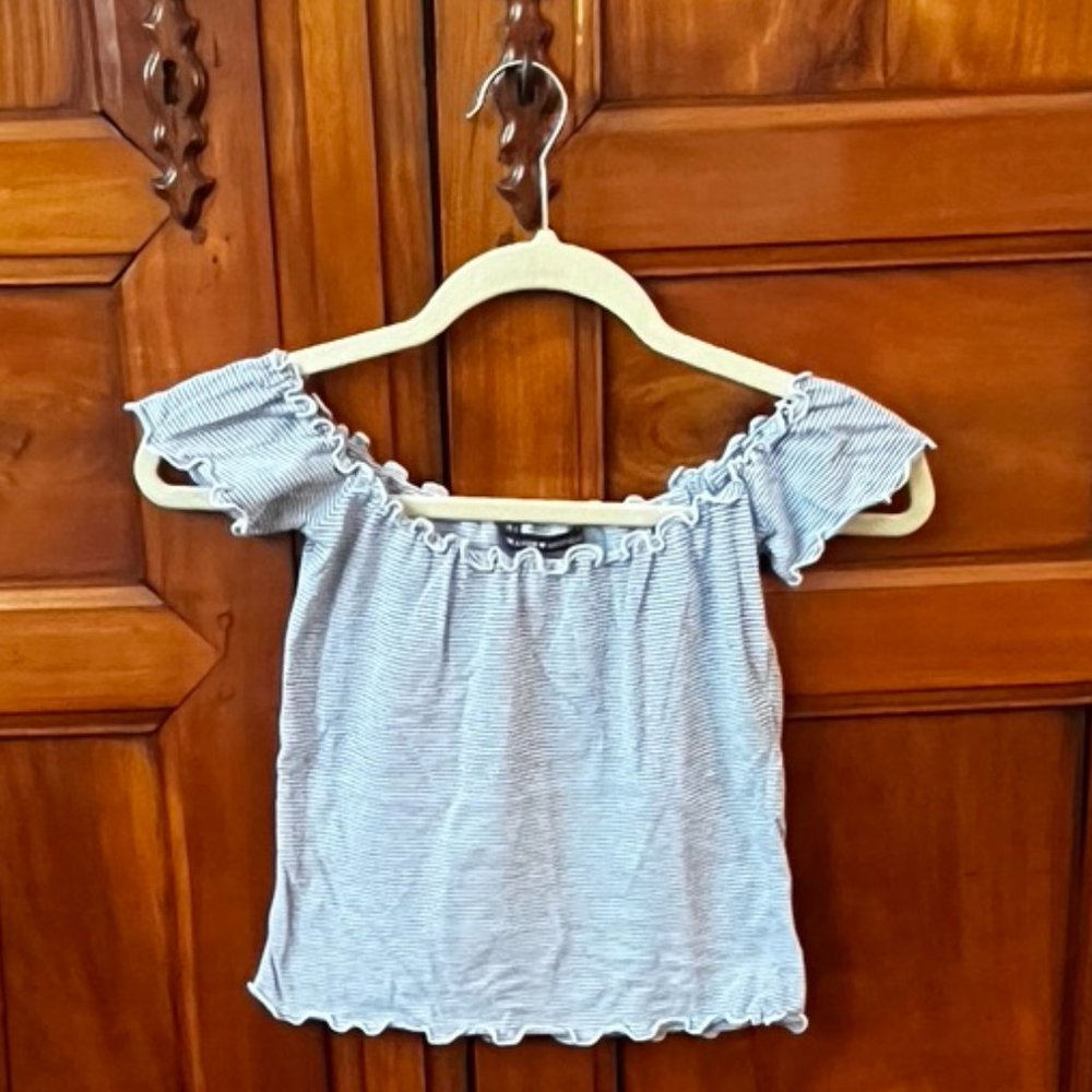 Brandy Melville off-the-shoulder top